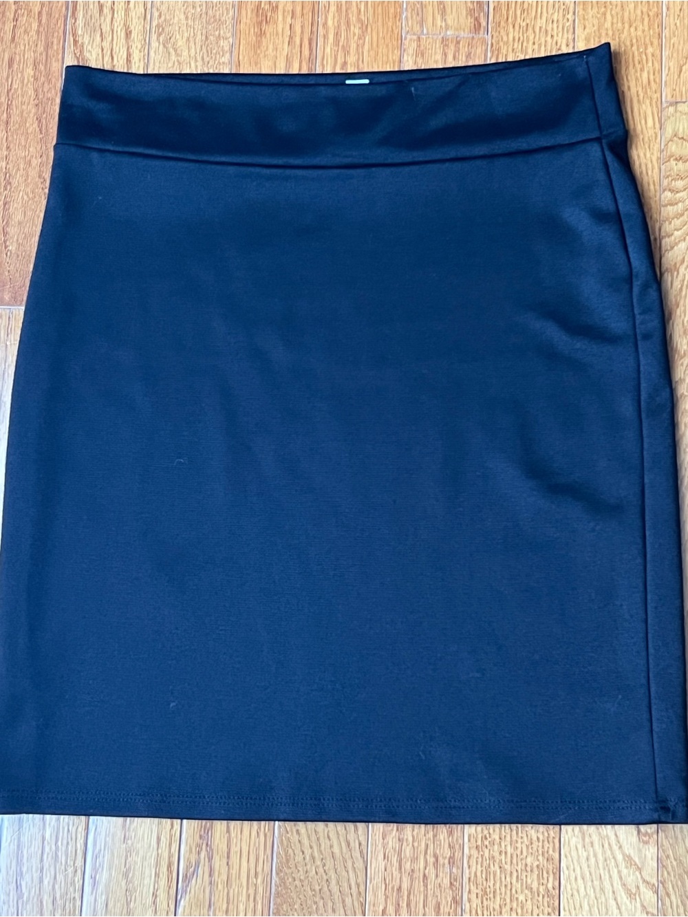 Women's Black Pencil Skirt - Classic Tailored Style